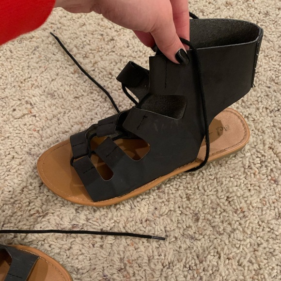 sandals - Picture 2 of 2